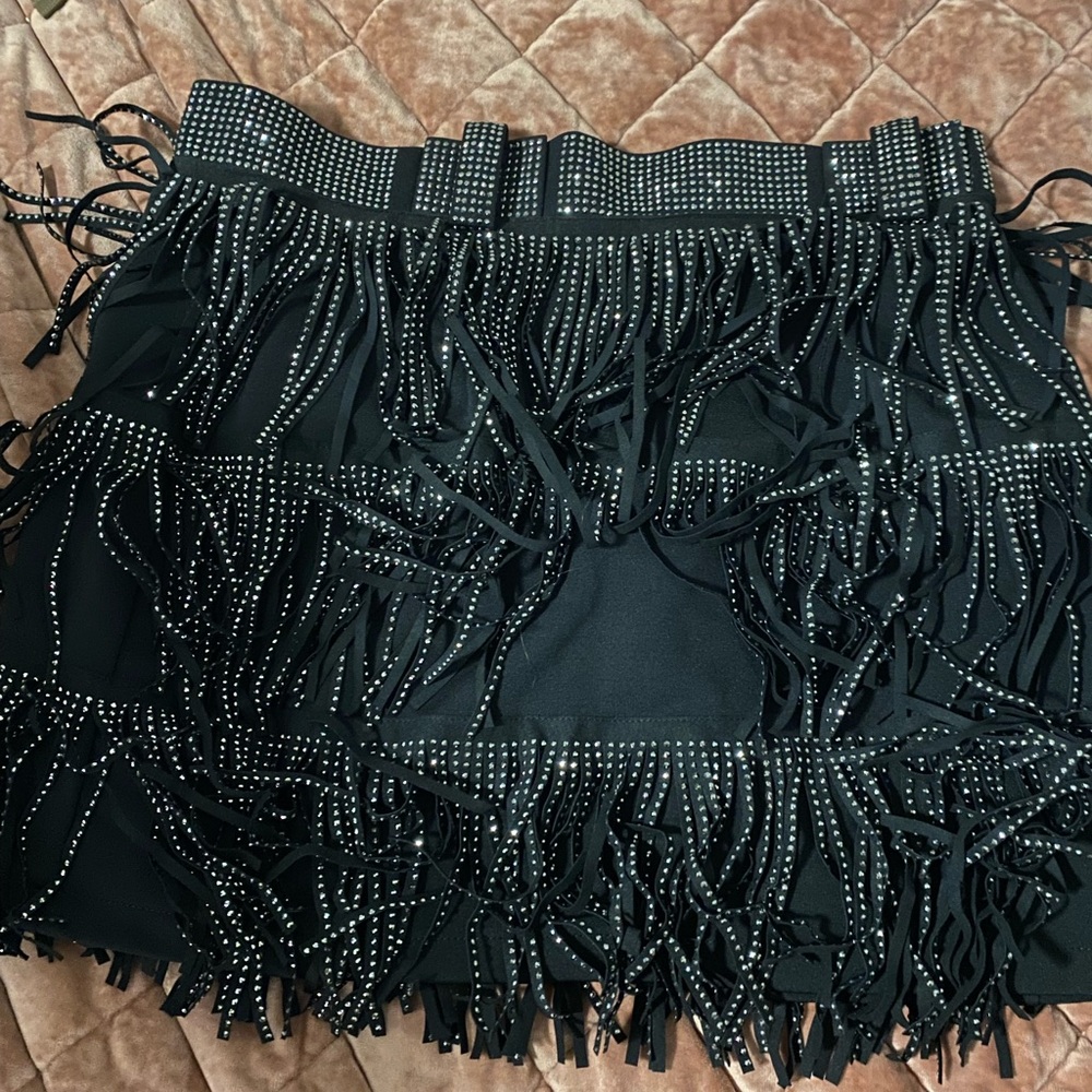 Super cute black fringe skirt with tags
